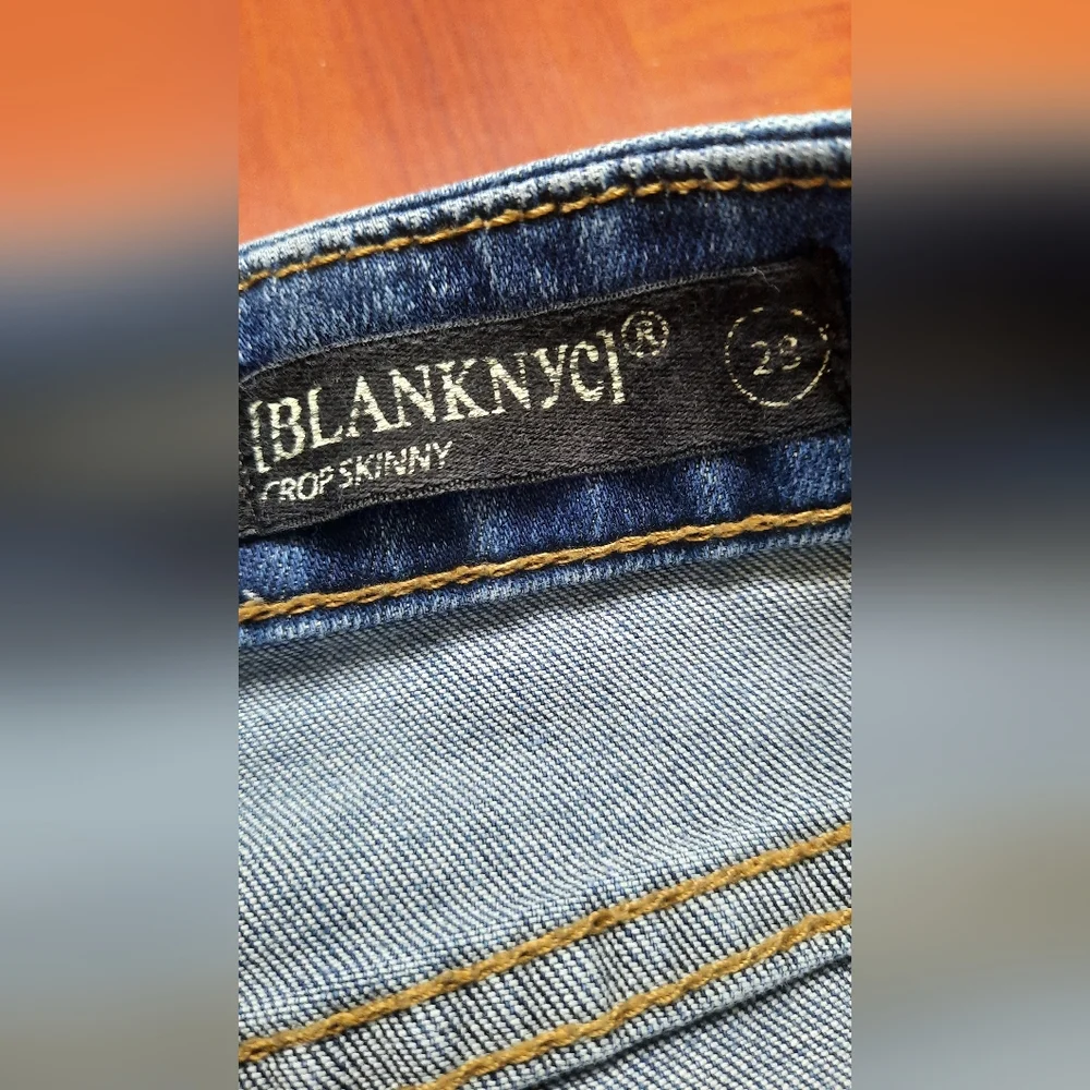 *LAST CHANCE Blank NYC Jeans - Picture 4 of 4